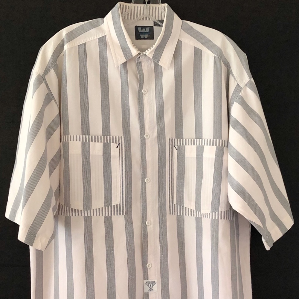 Weekends Button Front Shirt Beige Size Medium
